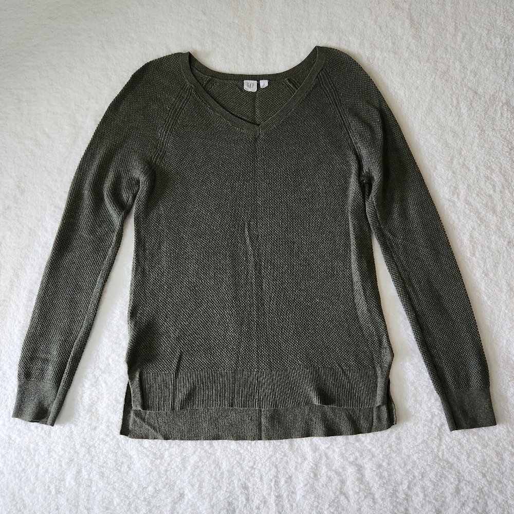 GAP V-Neck Sweater Women's Medium Olive Green Waffle-Knit